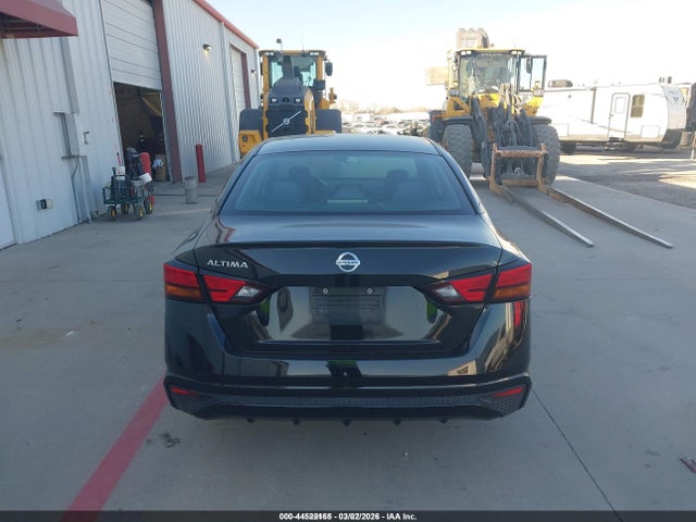 1N4BL4BV9NN385882 Nissan Altima S Fwd