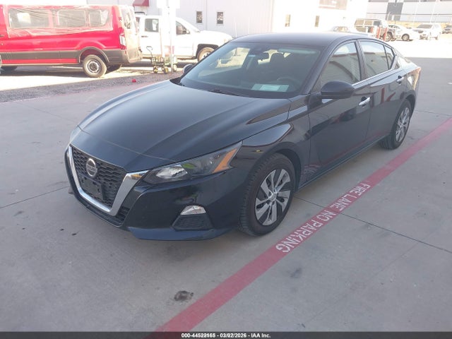 1N4BL4BV9NN385882 Nissan Altima S Fwd