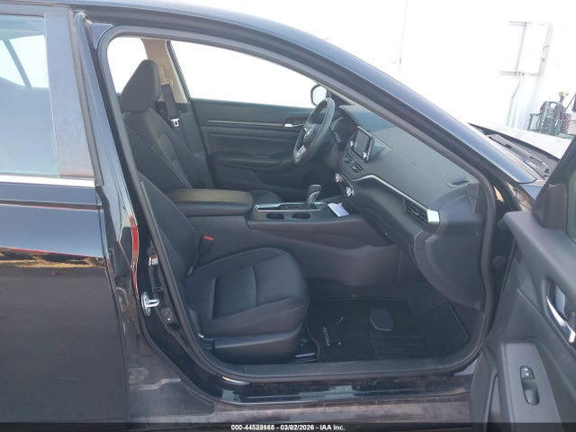 1N4BL4BV9NN385882 Nissan Altima S Fwd