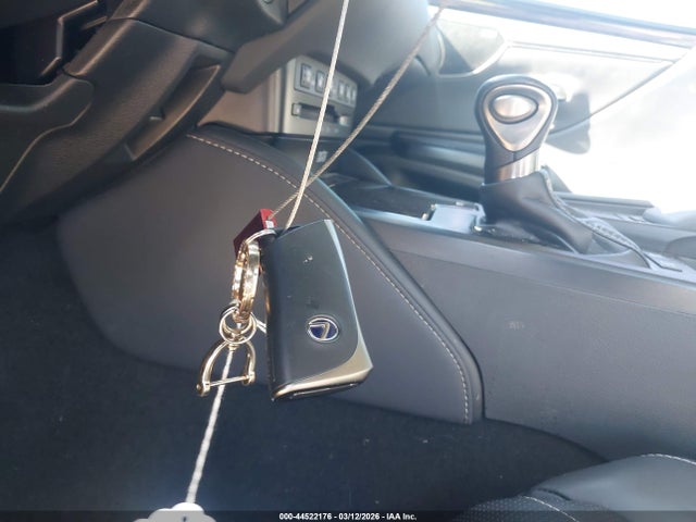 2020 Lexus Es 300h Ultra Luxury მანქანა იყიდება აუქციონზე, vin: 58AF21B19LU009247, აუქციონის ნომერი: 44522176