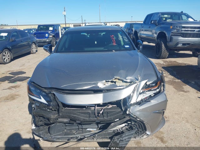 2020 Lexus Es 300h Ultra Luxury მანქანა იყიდება აუქციონზე, vin: 58AF21B19LU009247, აუქციონის ნომერი: 44522176