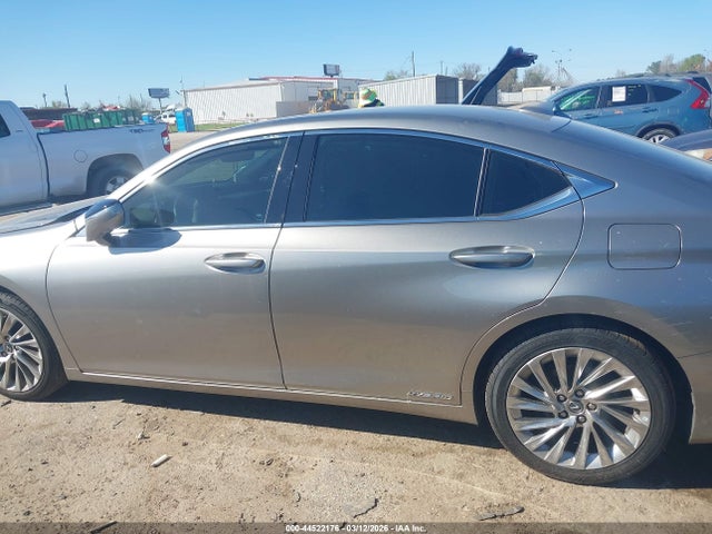 2020 Lexus Es 300h Ultra Luxury მანქანა იყიდება აუქციონზე, vin: 58AF21B19LU009247, აუქციონის ნომერი: 44522176