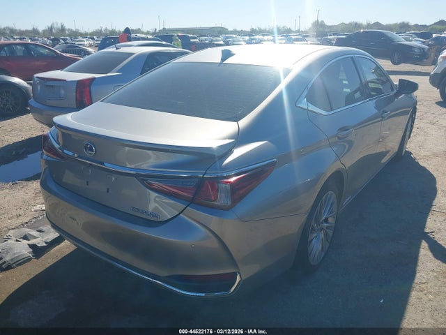 2020 Lexus Es 300h Ultra Luxury მანქანა იყიდება აუქციონზე, vin: 58AF21B19LU009247, აუქციონის ნომერი: 44522176