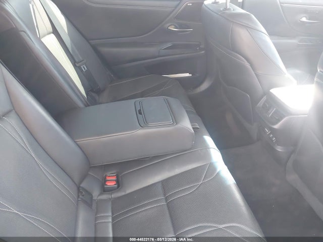 2020 Lexus Es 300h Ultra Luxury მანქანა იყიდება აუქციონზე, vin: 58AF21B19LU009247, აუქციონის ნომერი: 44522176