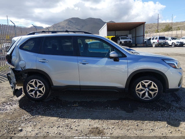 JF2SKAJC1MH430324 Subaru Forester Premium