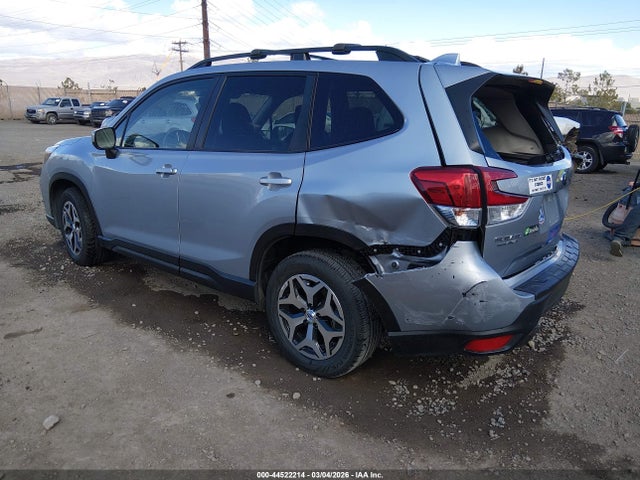 JF2SKAJC1MH430324 Subaru Forester Premium