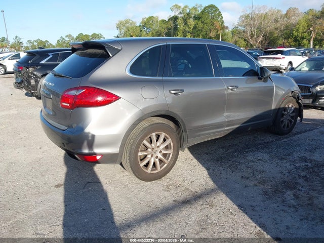 2011 PORSCHE CAYENNE WP1AA2A26BLA03305 Photo 3