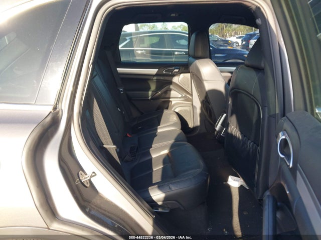 2011 PORSCHE CAYENNE WP1AA2A26BLA03305 Photo 7