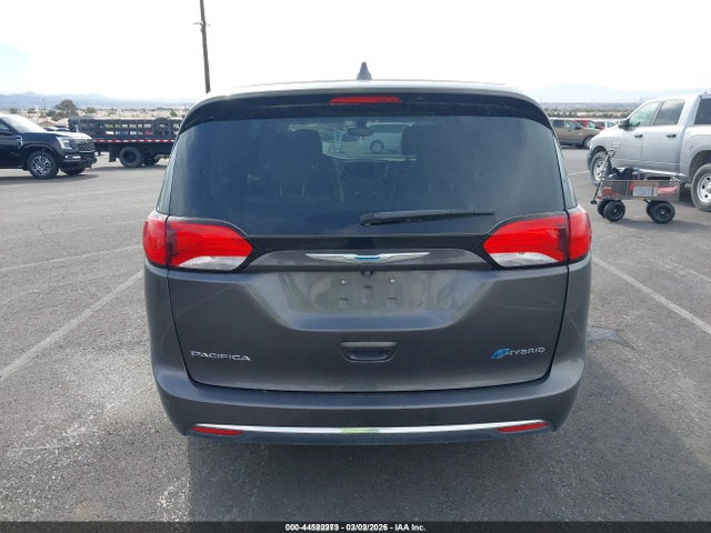 Chrysler Pacifica Hybrid Touring Plus 2017 2C4RC1H79HR765084 Image 18