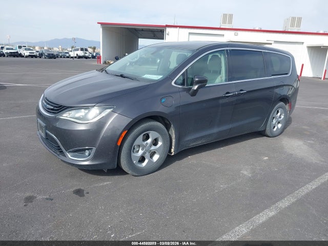 2017 CHRYSLER PACIFICA HYBRID 2C4RC1H79HR765084 Photo 1