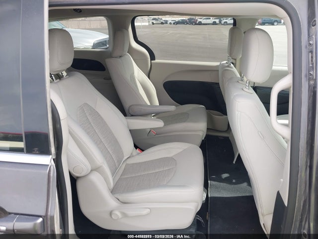 2017 CHRYSLER PACIFICA HYBRID 2C4RC1H79HR765084 Photo 7