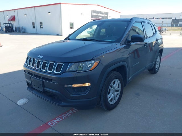 3C4NJCAB5JT374399 Jeep Compass Sport Fwd