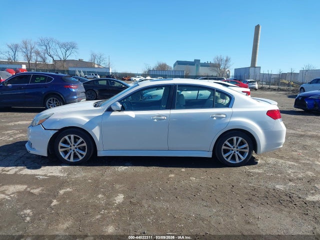 Aukcja sprzedaży 2014 Subaru Legacy 2.5i Limited, vin: 4S3BMBM69E3021068, numer aukcji: 44522311