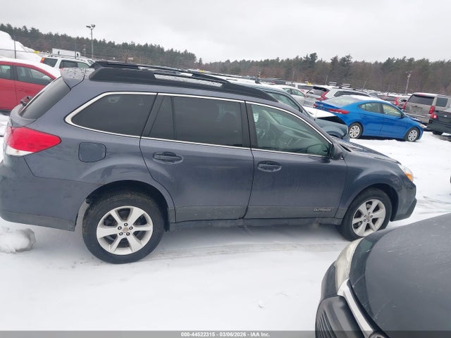 Продаж на аукціоні авто 2014 Subaru Outback 2.5i Premium, vin: 4S4BRBCC4E3221294, номер лоту: 44522315