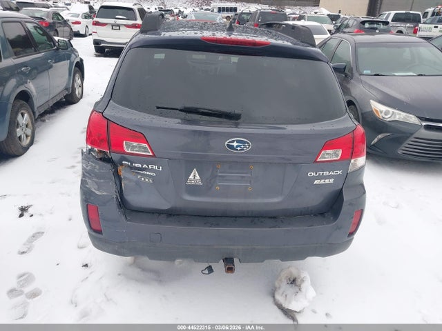 Продаж на аукціоні авто 2014 Subaru Outback 2.5i Premium, vin: 4S4BRBCC4E3221294, номер лоту: 44522315