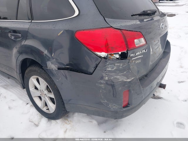 Продаж на аукціоні авто 2014 Subaru Outback 2.5i Premium, vin: 4S4BRBCC4E3221294, номер лоту: 44522315