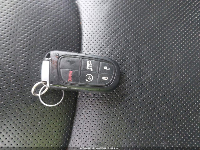 2016 Jeep Cherokee Limited მანქანა იყიდება აუქციონზე, vin: 1C4PJMDS2GW197355, აუქციონის ნომერი: 44522325
