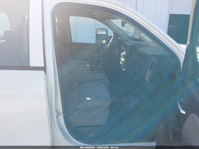 1GCRCNEC2HZ153887 Chevrolet Silverado 1500 Wt
