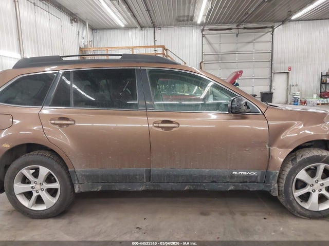 44522349 :رقم المزاد ، 4S4BRCCC5D3271304 vin ، 2013 Subaru Outback 2.5i Premium مزاد بيع