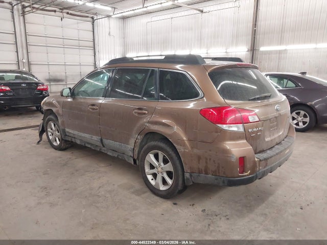 44522349 :رقم المزاد ، 4S4BRCCC5D3271304 vin ، 2013 Subaru Outback 2.5i Premium مزاد بيع