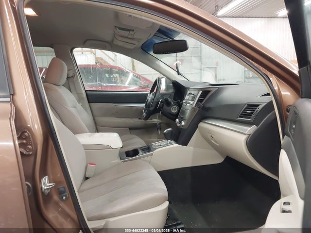 44522349 :رقم المزاد ، 4S4BRCCC5D3271304 vin ، 2013 Subaru Outback 2.5i Premium مزاد بيع
