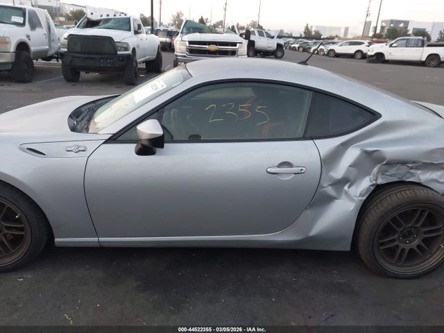 Scion FR-S 2014 JF1ZNAA18E9709869 Image 14