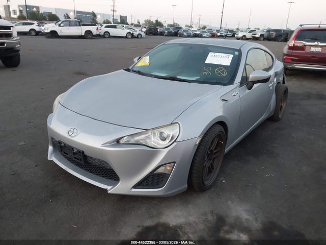 Scion FR-S 2014 JF1ZNAA18E9709869 Image 2