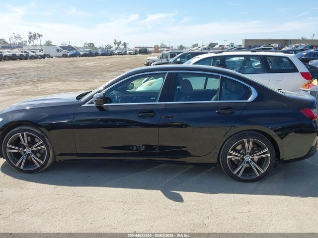 3MW5R1J00N8C53880 BMW 330I