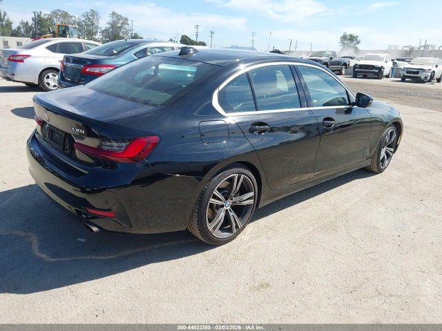 3MW5R1J00N8C53880 BMW 330I