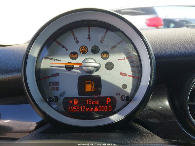 2010 MINI COOPER S WMWMF7C59ATZ70958 Photo 6