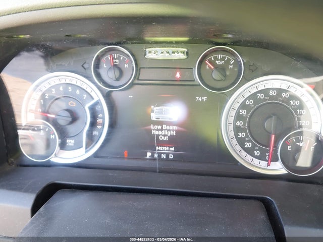 44522433 :رقم المزاد ، 1C6RR7GT5LS126263 vin ، 2020 Ram 1500 Classic Warlock  4x4 6'4 Box مزاد بيع