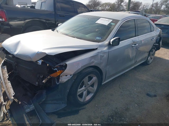 Aukcja sprzedaży 2014 Volkswagen Passat 1.8t Se, vin: 1VWBS7A39EC114425, numer aukcji: 44522450
