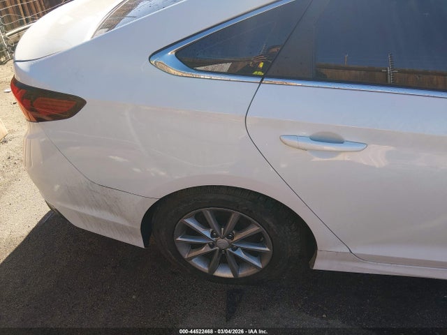 44522468 :رقم المزاد ، 5NPE24AAXJH670237 vin ، 2018 Hyundai Sonata Eco مزاد بيع
