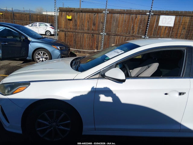 44522468 :رقم المزاد ، 5NPE24AAXJH670237 vin ، 2018 Hyundai Sonata Eco مزاد بيع