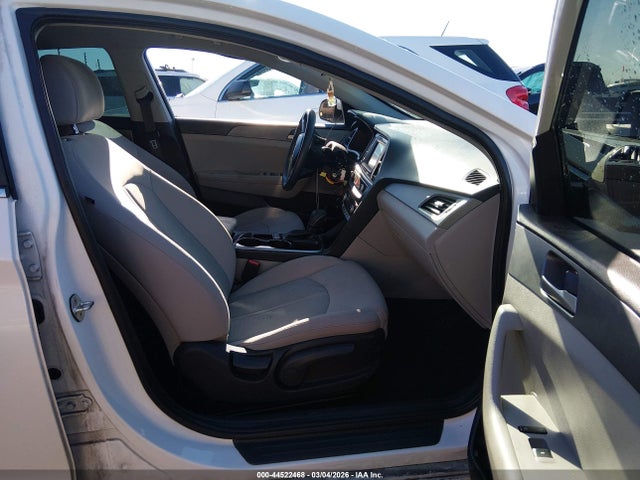 44522468 :رقم المزاد ، 5NPE24AAXJH670237 vin ، 2018 Hyundai Sonata Eco مزاد بيع