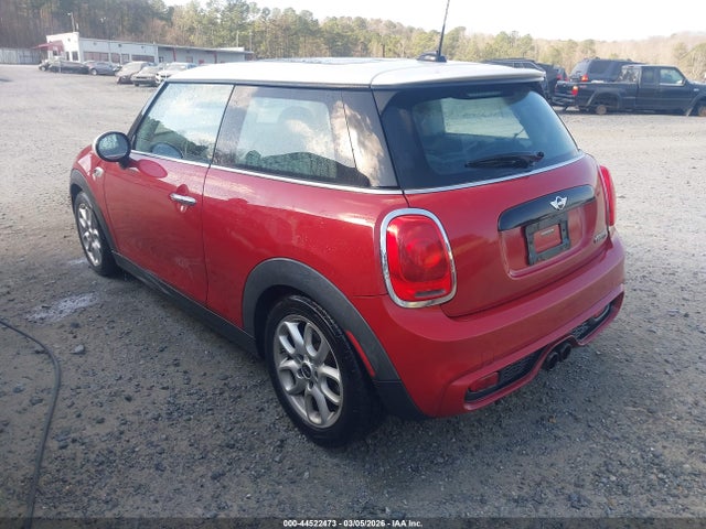 2015 MINI HARDTOP WMWXP7C5XF2C60039 Photo 2
