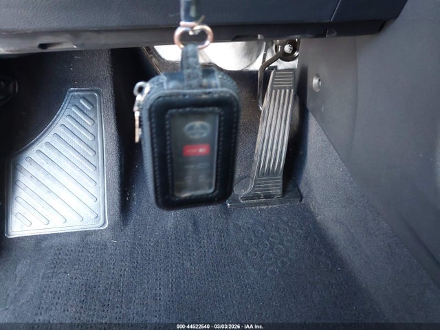 5TDJSKFC1SS188796 Toyota SIENNA XLE