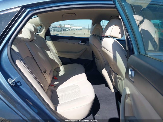 Hyundai Sonata 2016 5NPE24AF3GH396304 Image 8