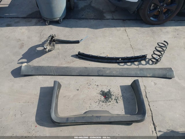 Продажа на аукционе авто 2026 Tesla Model Y Premium Rear-wheel Drive/standard Rear-wheel Drive, vin: 7SAYGDED9TA595227, номер лота: 44522565