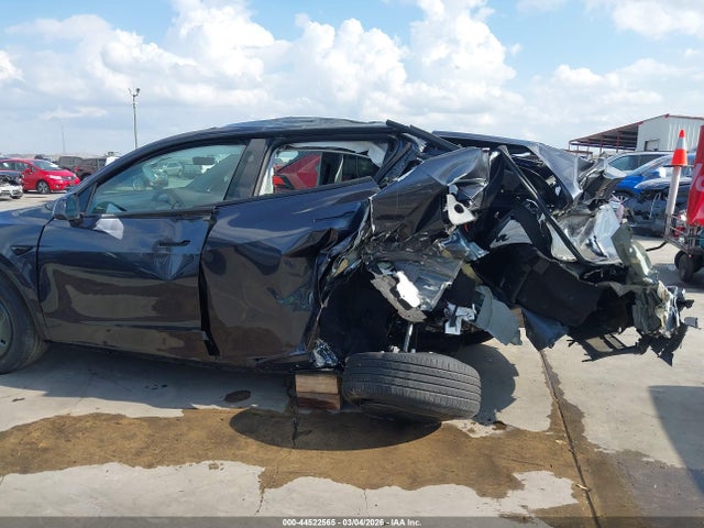 Продажа на аукционе авто 2026 Tesla Model Y Premium Rear-wheel Drive/standard Rear-wheel Drive, vin: 7SAYGDED9TA595227, номер лота: 44522565