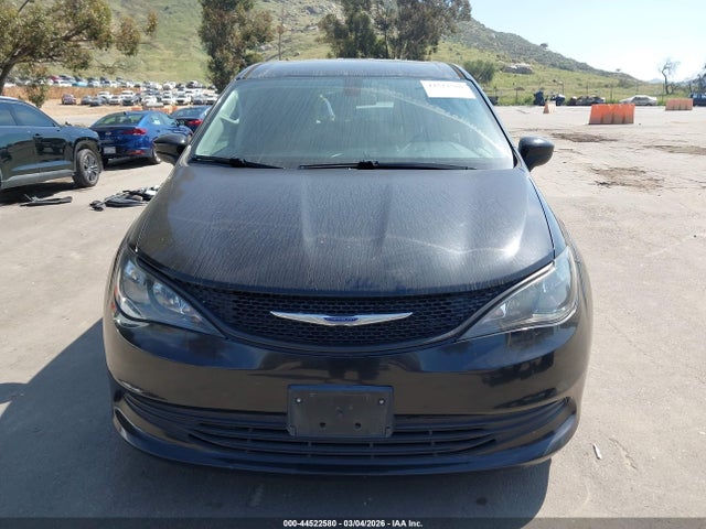 Продажа на аукционе авто 2020 Chrysler Voyager L, vin: 2C4RC1AG5LR139583, номер лота: 44522580