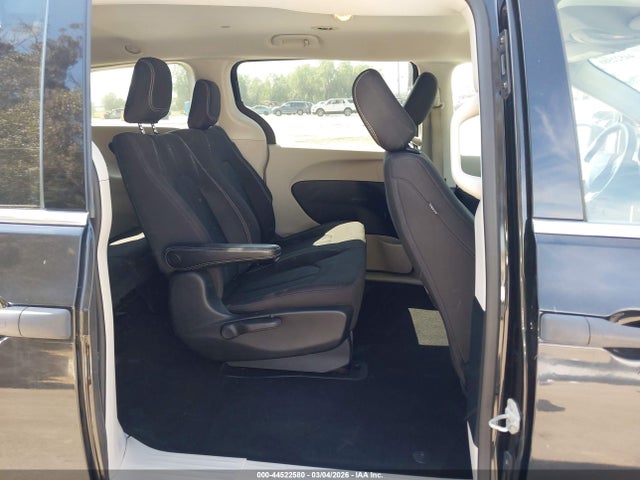 2020 CHRYSLER VOYAGER 2C4RC1AG5LR139583 Photo 7