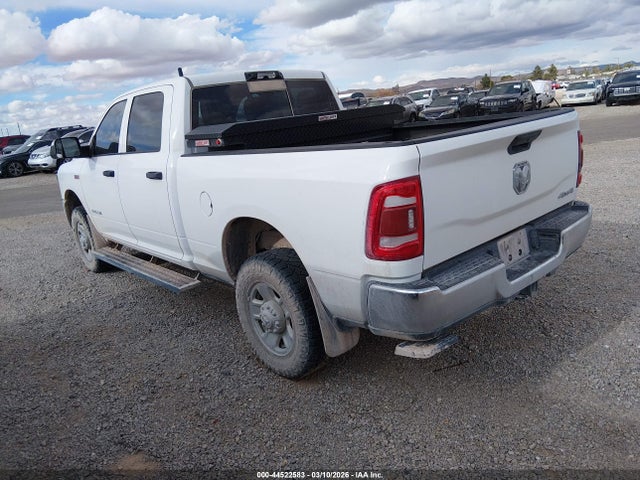 3C6UR5CJXNG321983 RAM 2500 Tradesman 4x4 6&#039;4 Box