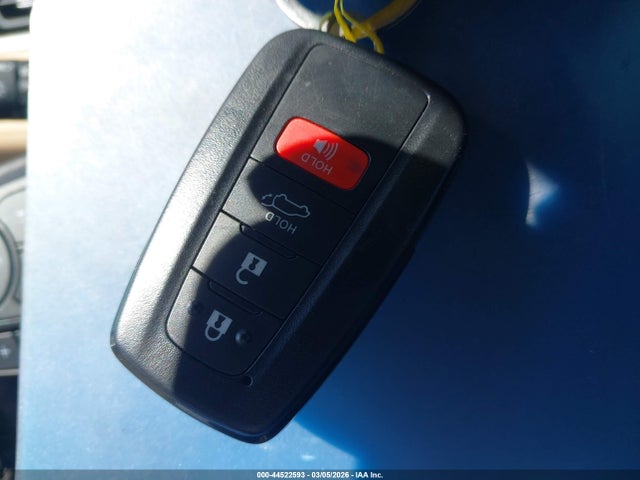 2T3C1RFV6SW424668 Toyota Rav4 Xle Premium