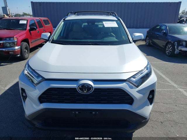 2T3C1RFV6SW424668 Toyota Rav4 Xle Premium