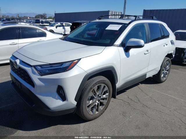 2T3C1RFV6SW424668 Toyota Rav4 Xle Premium