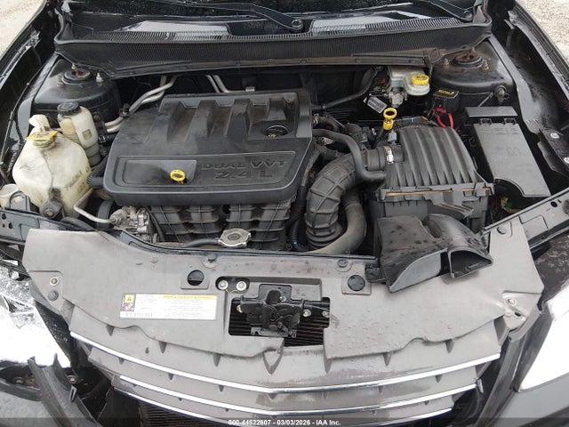 2010 Chrysler Sebring Limited მანქანა იყიდება აუქციონზე, vin: 1C3CC5FB1AN205328, აუქციონის ნომერი: 44522607