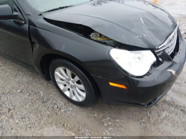 2010 Chrysler Sebring Limited მანქანა იყიდება აუქციონზე, vin: 1C3CC5FB1AN205328, აუქციონის ნომერი: 44522607
