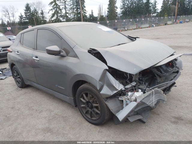 2018 NISSAN LEAF 1N4AZ1CP2JC303358