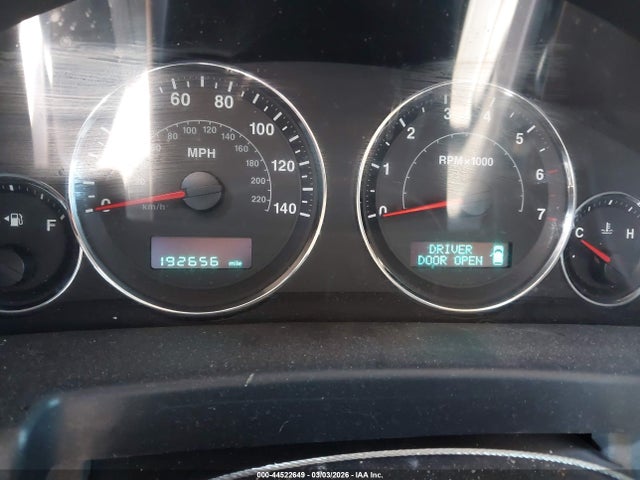 44522649 :رقم المزاد ، 1J8HH48N97C622259 vin ، 2007 Jeep Commander Sport مزاد بيع
